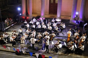 OSN: Serenata a la democracia en el Panteón de los Héroes