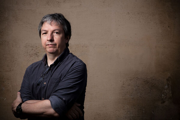 El mexicano David Toscana ganó el Premio Alfaguara de novela 2026 con "El ejército ciego"