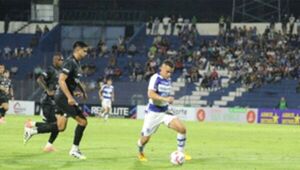 Olimpia se ahoga en sus errores y 2 de Mayo prueba su temple