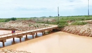 Varias familias aisladas por desborde del río Pilcomayo