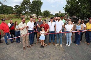 Gobernación de Alto Paraná inauguró nuevas obras viales en Presidente Franco | DIARIO PRIMERA PLANA