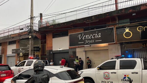 Encapuchados asaltan otra joyería en Luque en menos de un mes en Luque