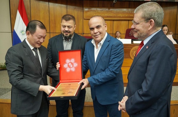 Congreso Nacional rindió homenaje al embajador de Taiwán por la culminación de su misión diplomática