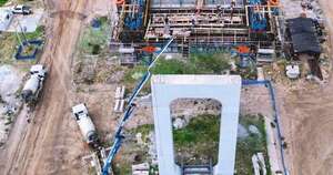 La Nación / Inician obras en accesos del Puente de la Bioceánica faltando 118 m para unión