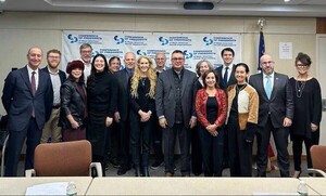 Popular / Embajador Leite busca atraer inversiones con líderes judíos en EE. UU.