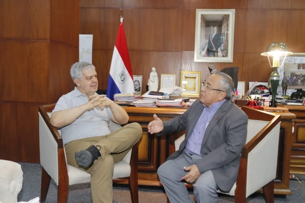 Rector de la UNC mantuvo reuniones clave con ministros de Educación e Interior para fortalecer la formación académica - Concepción al Día