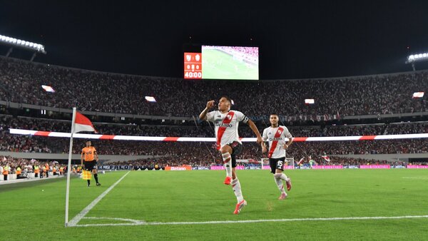 River gana con doblete de Quintero y Boca pierde ante Estudiantes