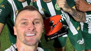 Walter Clar encaminó la victoria del Chapecoense