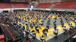 Casi 300 alumnos rindieron la prueba de admisión para la Universidad Taiwán-Paraguay - Nacionales - ABC Color