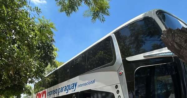 La Nación / Frecuentes desperfectos mecánicos de buses dejan a la deriva a sus pasajeros