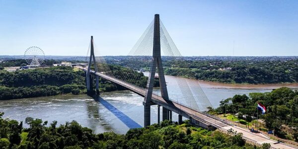 Desde hoy, buses de turismo pasan por el Puente de la Integración