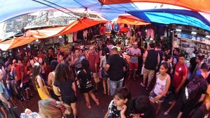 FMI destaca el crecimiento "estable" de Latinoamérica y el impacto mixto del dólar débil