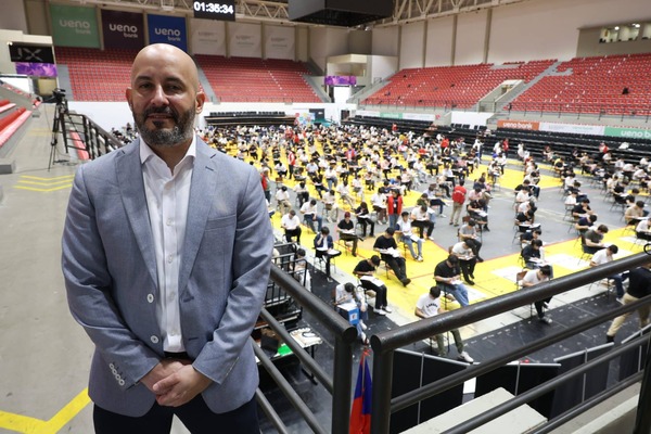 UPTP: 289 jóvenes rinden el exigente ingreso en inglés