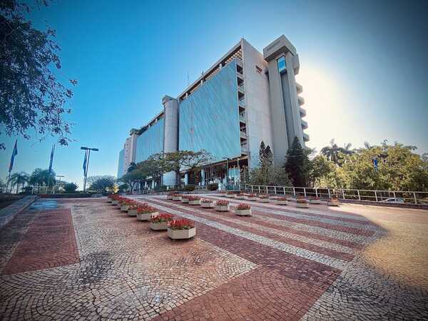 IPS y BCP responden al pedido de informe de Espínola