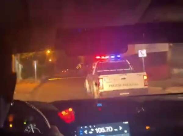 Video: tras persecución a alta velocidad capturan a supuestos ladrones de vehículo - Policiales - ABC Color