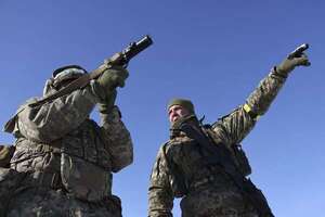 Zelenski no cederá el Donbás y pide firmar acuerdo de seguridad con EE.UU. antes de la paz - Mundo - ABC Color