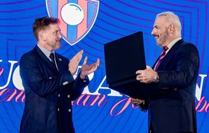 Alejandro Domínguez destaca en inauguración de polideportivo la gestión de Juan José Zapag