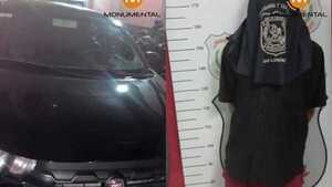 Conductora se tiró del auto en marcha para salvarse de asaltantes