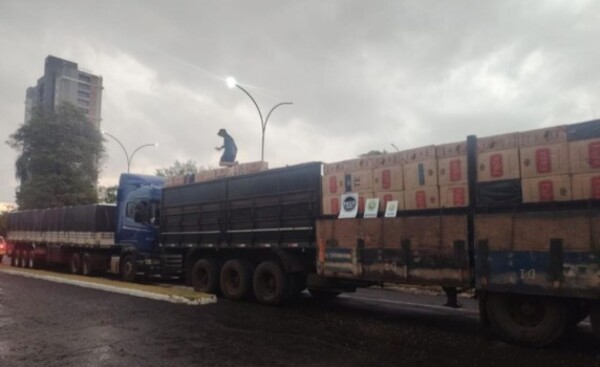 Detienen a dos paraguayos e incautan 600 cajas de cigarrillos