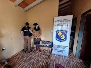 Allanamiento deja un detenido y cocaína incautadas en Coronel Oviedo  - Nacionales - ABC Color