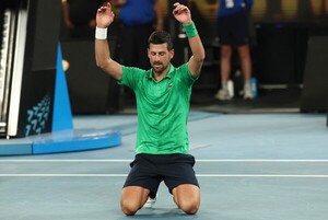 Djokovic supera a Sinner y disputará con Alcaraz la final del Australian Open 2026