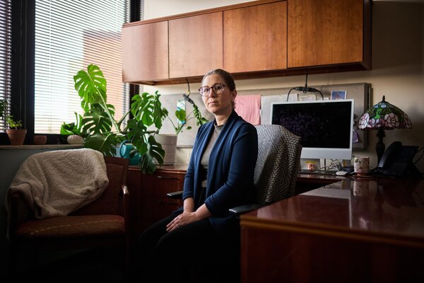 ¿Qué tan graves son los delirios relacionados con la IA? Se lo preguntamos a las personas que los tratan