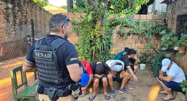 Negocio familiar: 12 aprehendidos durante allanamiento en Capiatá
