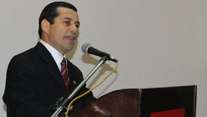 Titular de la ANDE defiende decretos energéticos y apunta a grandes inversores