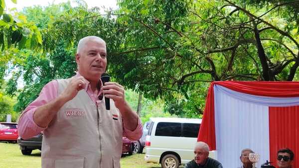 Uso de helicóptero presidencial para juego de golf: "Desde el aire no se ve la realidad", le dice Wiens a Peña