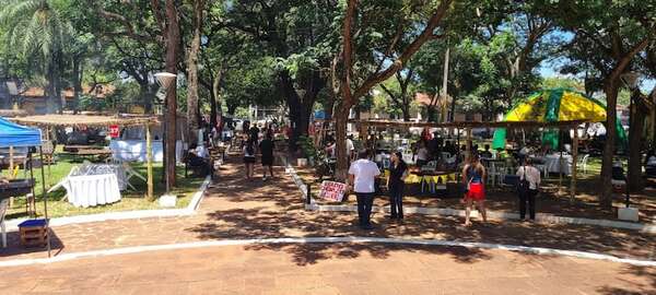 Arrancó Festival Internacional del Batiburrillo, Siriki y Chorizo Sanjuanino con la feria de emprendedores - Viajes - ABC Color