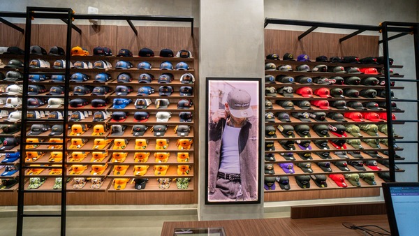 New Era abre una nueva tienda en Distrito Perseverancia y consolida su expansión en Paraguay