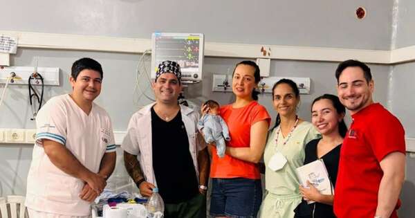 La Nación / Tras dos meses de internación y con más de 2.000 gramos, dieron de alta a bebé prematuro en Misiones