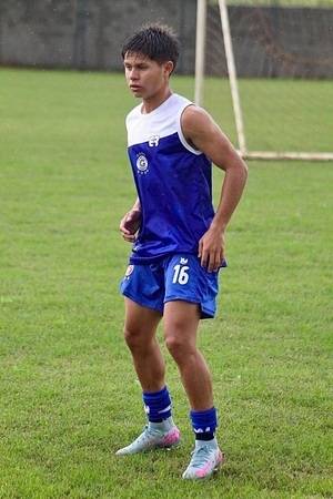 Villa Real niega cobro de USD 30.000 por pase de joven futbolista y apunta a intermediarios - Concepción al Día