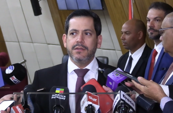 Raúl Latorre reconoce falencias en IPS: “Hay graves problemas estructurales” | Unicanal