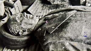 Stroessner: Volver, que 37 años no son nada