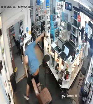 Investigan muerte de la comerciante en balacera entre su pareja y asaltante