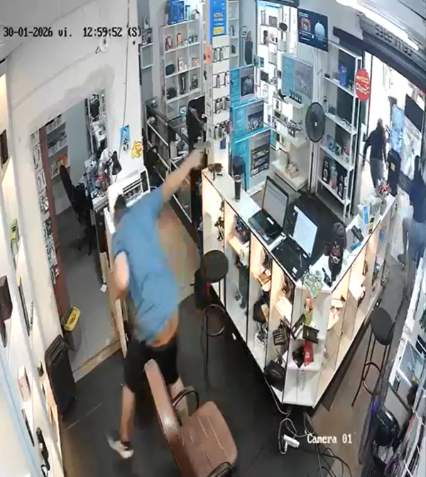 Investigan muerte de la comerciante en balacera entre su pareja y asaltante