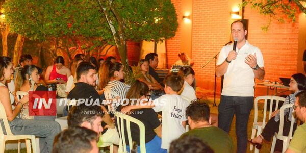 DIÁLOGO CON JÓVENES COMO PUENTE A UN MEJOR FUTURO EN ENCARNACIÓN