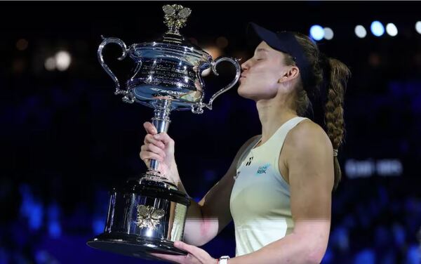 Rybakina hizo historia: ganó a la número 1 Aryna Sabalenka y conquistó su primer Australian Open