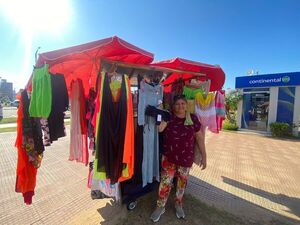 Playa San José se moderniza: vendedores incorporan pagos electrónicos y facilitan la estadía de los veraneantes