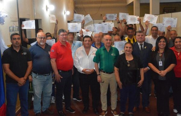 Personas privadas de libertad se gradúan como electricistas - ADN Digital