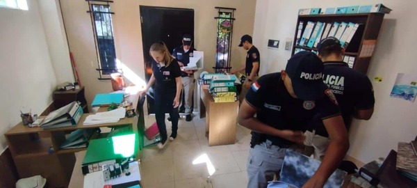 Allanan oficina en Asunción por presunta estafa millonaria a 300 familias de Ypané - La Tribuna
