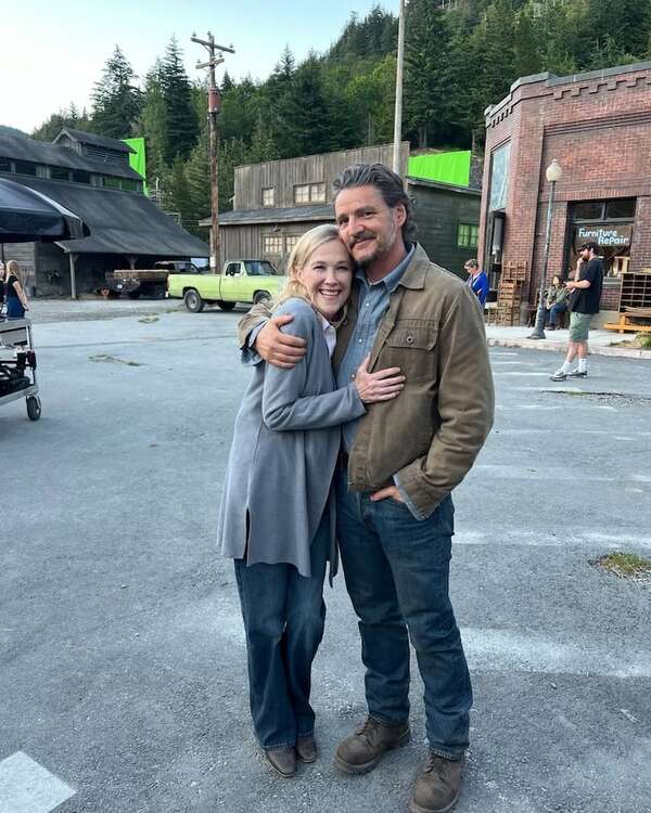 Pedro Pascal y su emotiva despedida a Catherine O’Hara - Gente - ABC Color