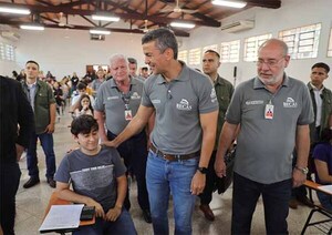 Con una alta participación de postulantes se desarrolló el examen de Becas Gobierno del Paraguay, Convocatoria 2026 | DIARIO PRIMERA PLANA