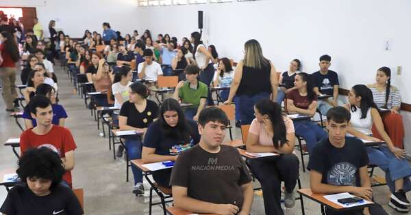 Diario HOY | Becas de Gobierno: Alrededor del 90 % de los postulantes se presentó para el examen