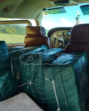 Avioneta repelida por Tucano paraguayo estaba repleta de droga - Policiales - ABC Color