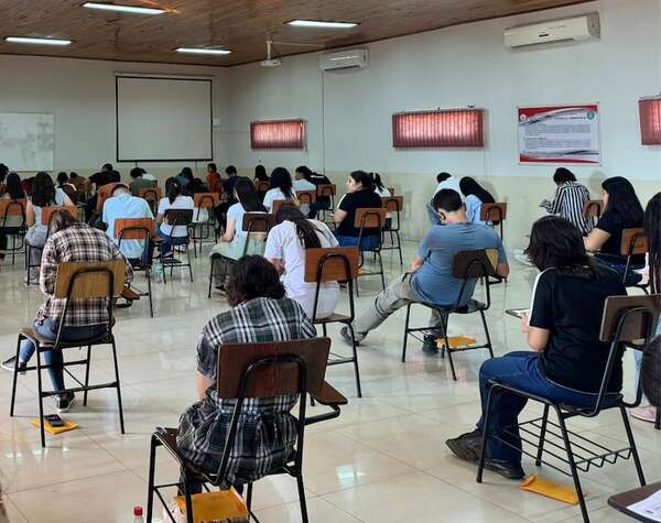 Concepción: 563 jóvenes se postulan para las becas de Itaipú  - Nacionales - ABC Color