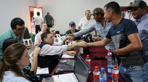 Pobladores de Santa Rosa del Aguaray y localidades vecinas coordinan trabajos para la titulación masiva de tierras
