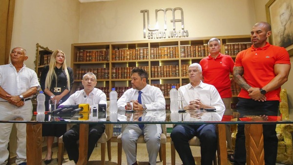 Centurión a Samaniego: "Debe sumarse al equipo ganador"