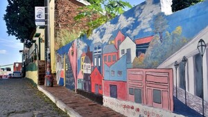 Murales de memorias realzan color y revalorizan identidad de San Jerónimo